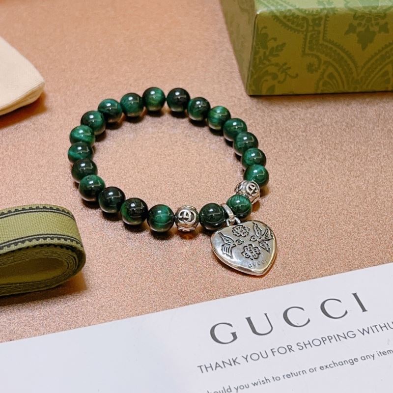 G*u*i bracelets